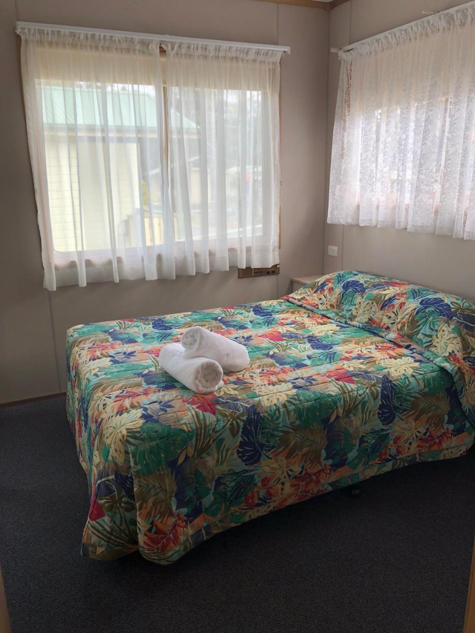 Pleasurelea Tourist Resort & Caravan Park Batemans Bay Exterior foto