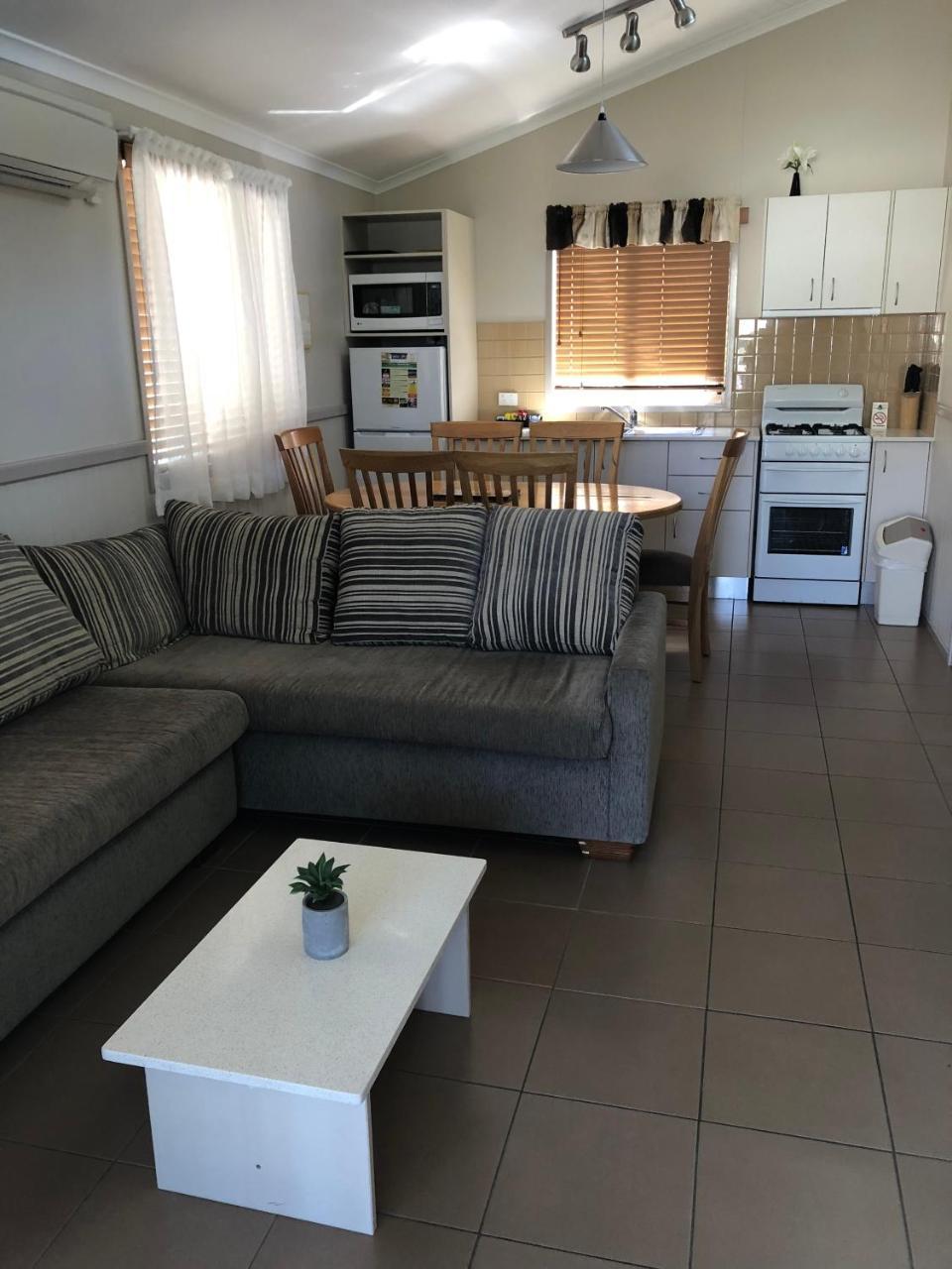 Pleasurelea Tourist Resort & Caravan Park Batemans Bay Exterior foto
