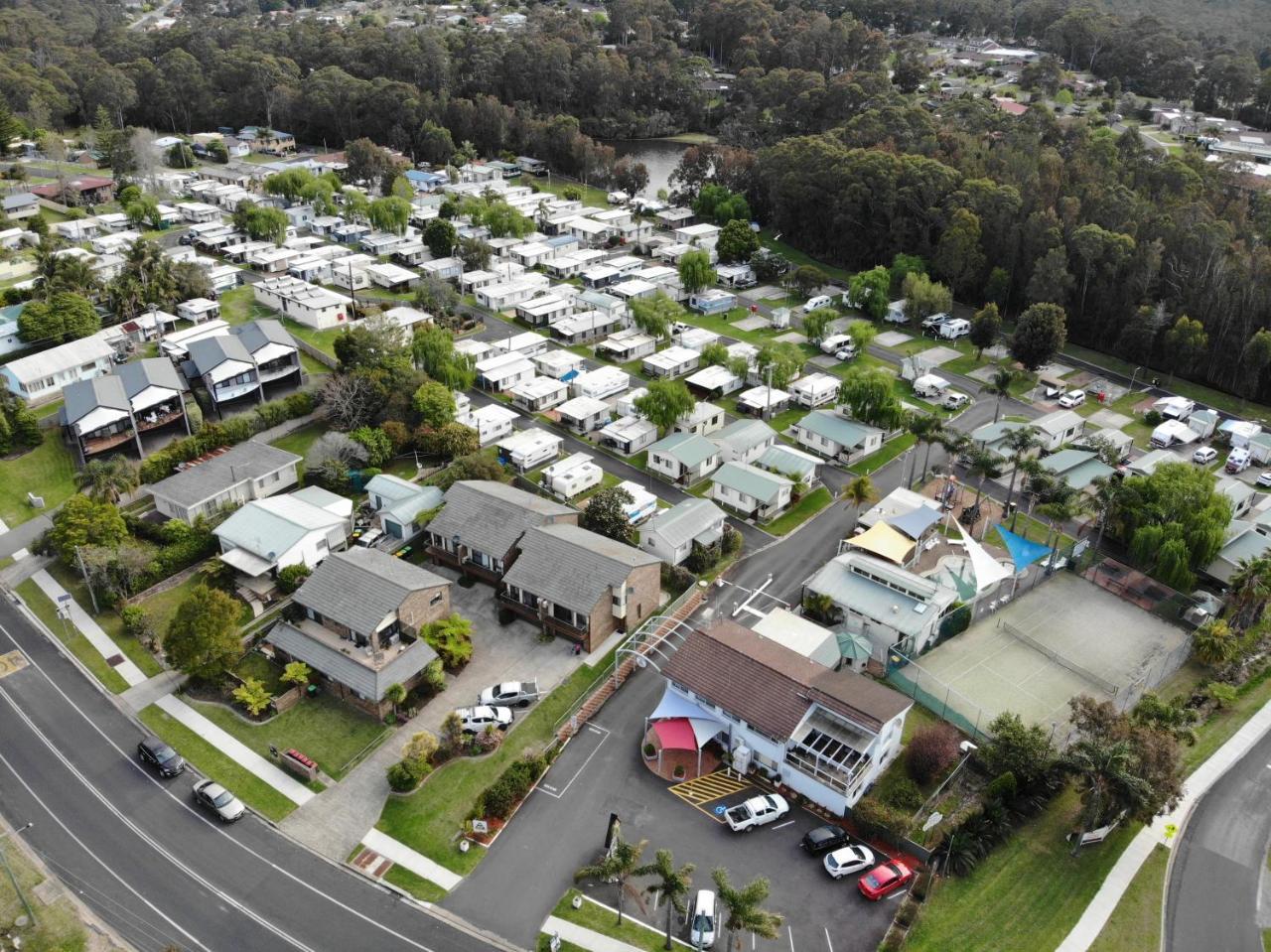 Pleasurelea Tourist Resort & Caravan Park Batemans Bay Exterior foto